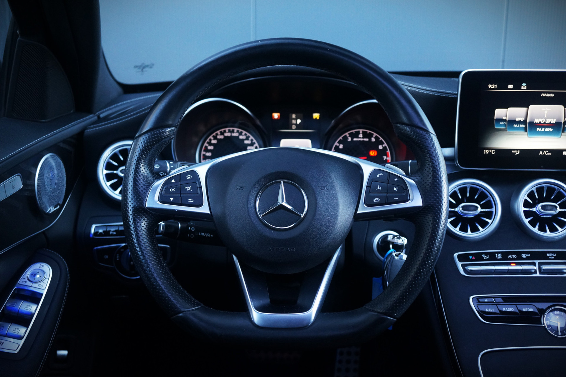 38080041-31.jpg