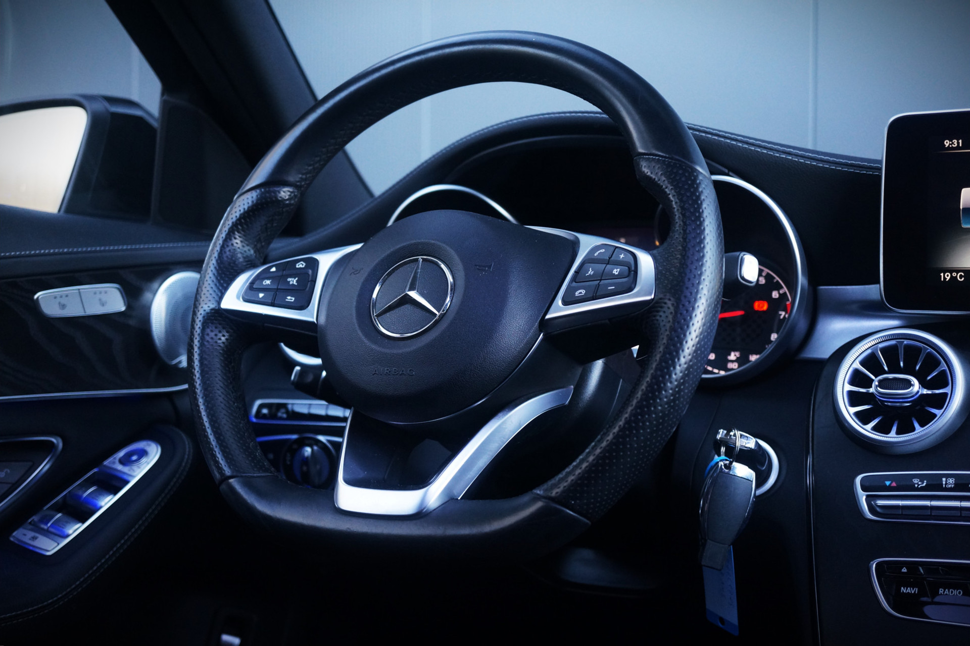 38080041-37.jpg